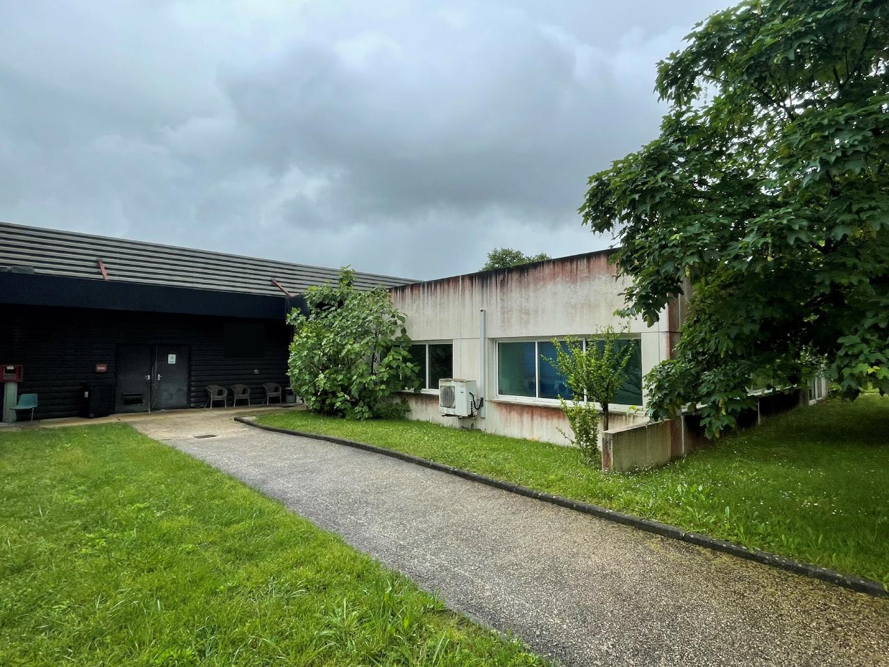 Local d'activité Lormont 1800m² Location local d'activité Lormont Gironde OLACT2423028 0